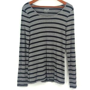 🎉 Women’s Striped Long Sleeve Shirt, Nwot